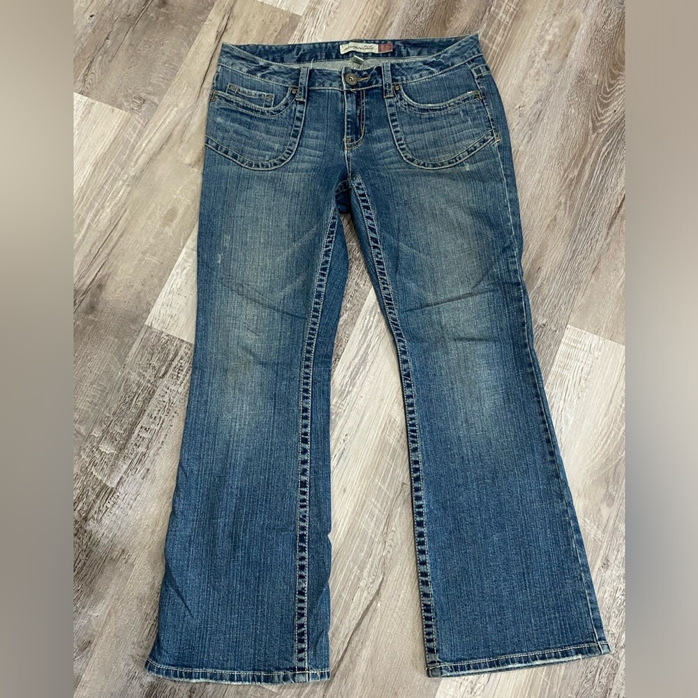 Aeropostale - Woman’s Hailey Fit Flare Jeans - Size 11/12 Regular